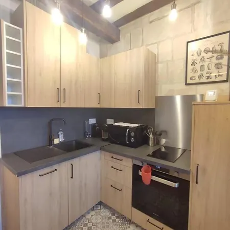 Lovely T2 In The Heart Of *