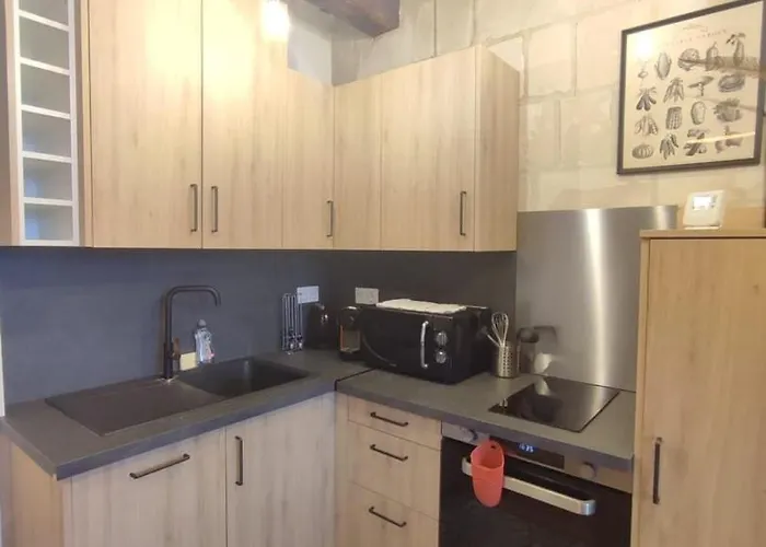 Lovely T2 In The Heart Of *